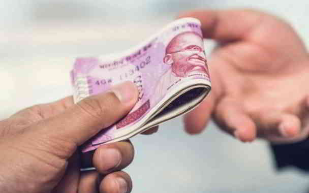 giving loan to friends money trap in kannada